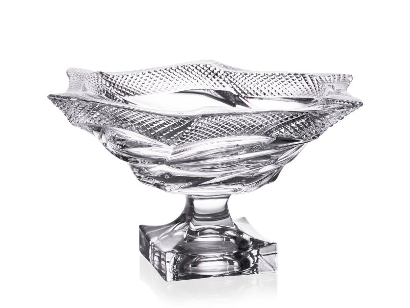 Flamenco footed shallow bowl 330 Pyramid 1