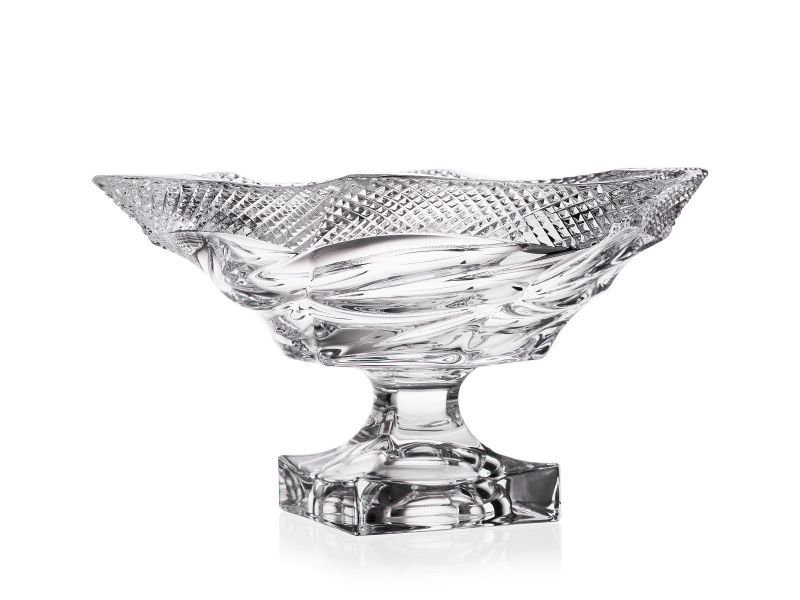 Flamenco footed shallow bowl 330 Pyramid 2